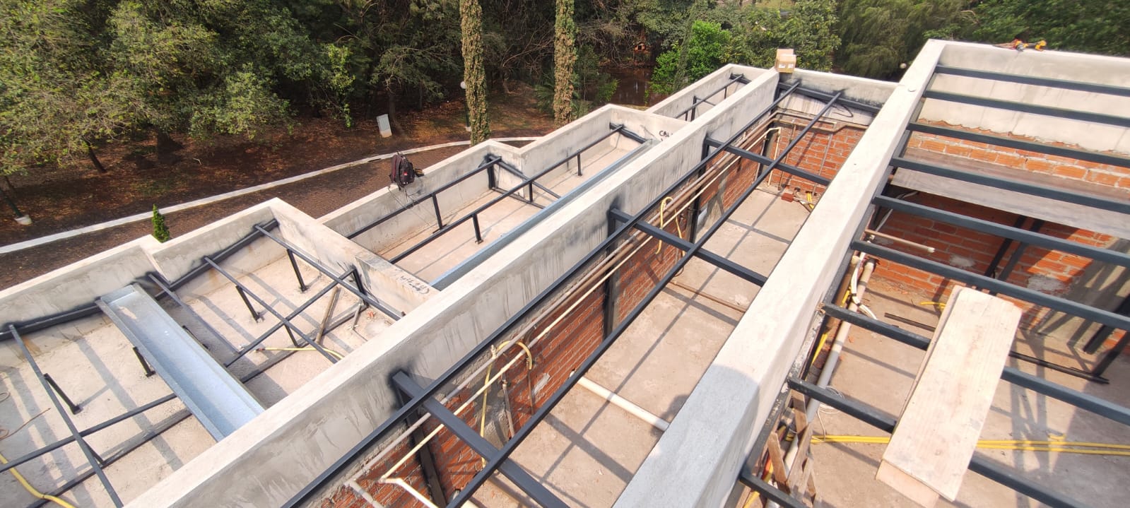Estrutura metálica sob medida para cobertura residencial